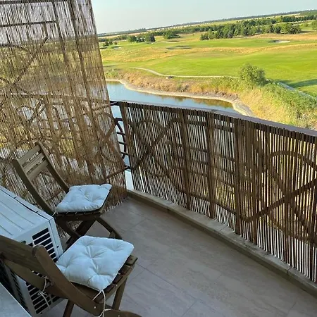 Lighthouse Golf & Апартаменты