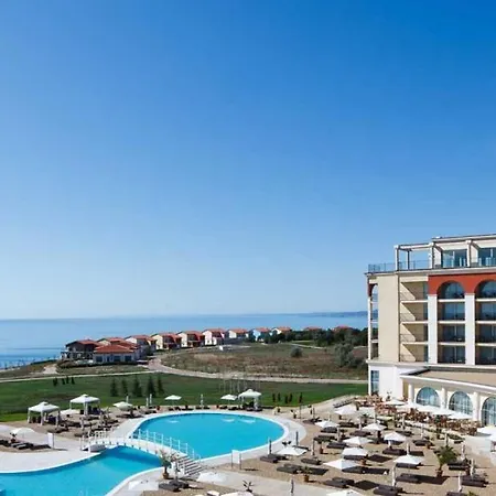 Lighthouse Golf &